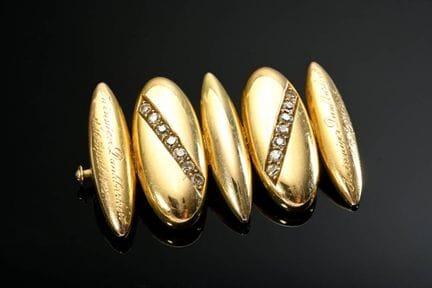 Broche originale en or jaune 585 réalisée à partir