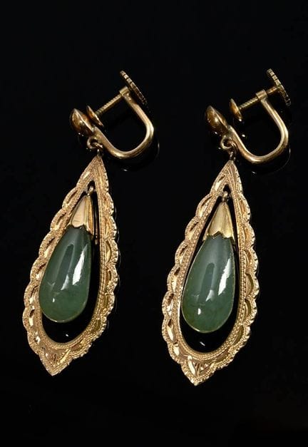 Paire de boucles d'oreilles en or jaune 750 avec d