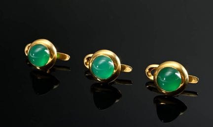 3 boutons de smoking ou de frac en or jaune 750, s