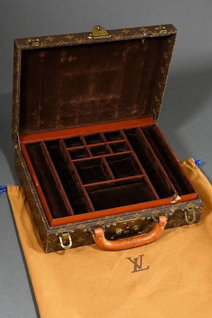 Coffret à bijoux Louis Vuitton « Boîte Bijoux » av