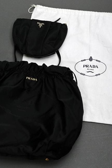 Sac à bandoulière Prada avec petite poche suppléme