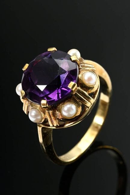 Bague en or jaune 585 avec une améthyste facettée 
