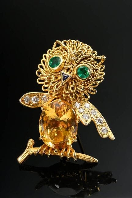 Broche vintage en or jaune 750 « hibou » avec des 