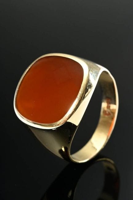Bague chevalière en or jaune 585 avec une plaque e