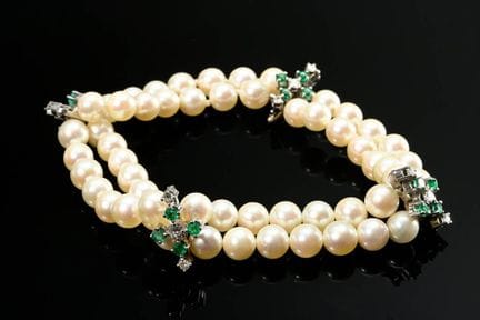 Bracelet à deux rangs de perles de culture, orné d
