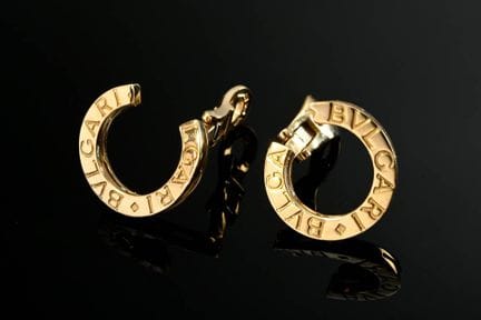 Paire de boucles d'oreilles Bulgari en or jaune 75