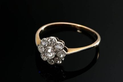 Bague ancienne en or rose 585 et platine, ornée d'
