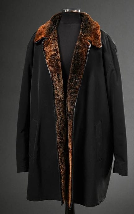 Veste pour homme en nylon noir avec bordures en cu