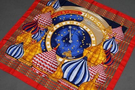 Carré en soie Cartier « Must de Cartier Horas non 