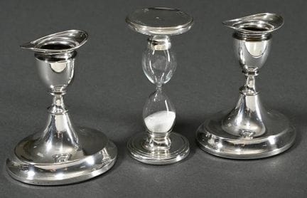 3 Pezzi vari per la decorazione della tavola: Copp