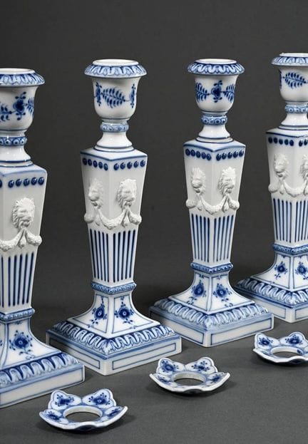 4 bougeoirs Royal Copenhagen « Musselmalet » avec 