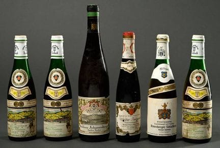 6 botellas de vino blanco variado: 3 de 1976 Durba