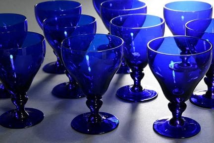 11只比德迈风格的大号布里斯托尔玻璃红酒杯，高15.5厘米