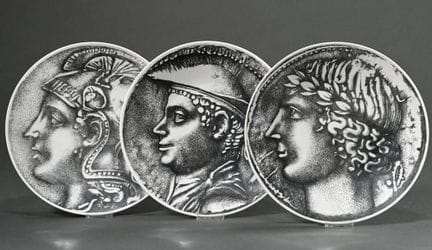 3 Fornasetti, Piero (1913-1988) Assiettes « Nummus