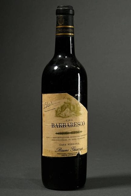 Botella de vino tinto, probablemente de 1961 (escr