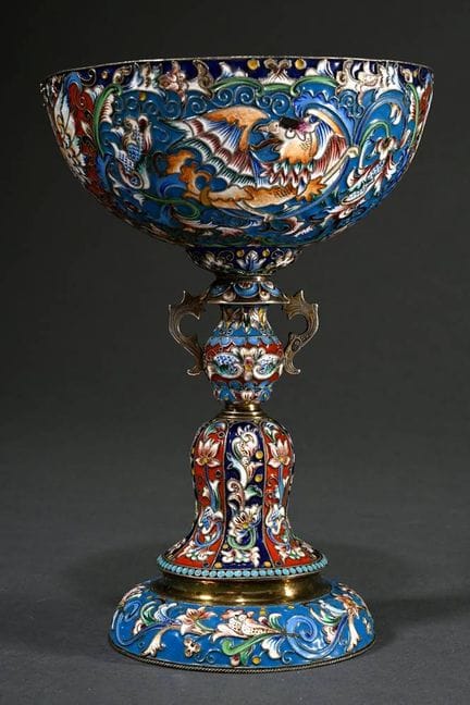 Calice russe en cloisonné, orné de motifs décorati