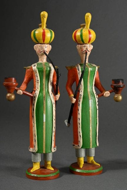 2 figurines turques lumineuses, en bois tourné, en
