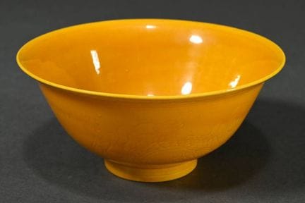 Bol chinois en porcelaine représentant des dragons