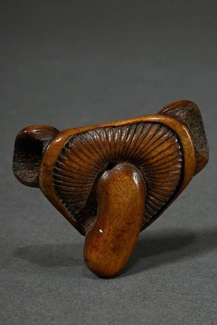 Netsuke en corne de cerf « Champignon shiitake et 