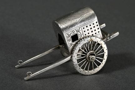 Salière asiatique en forme de pousse-pousse, vers 