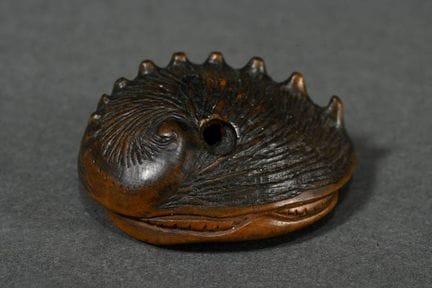 Netsuke en buis « Escargot Awabi », Nagoya, 2e moi