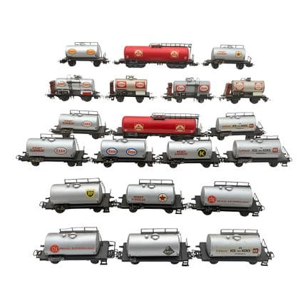 Märklin set of 20 tank wagons with advertising let