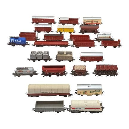 Märklin set of 25 goods wagons H0, tank wagons Ara
