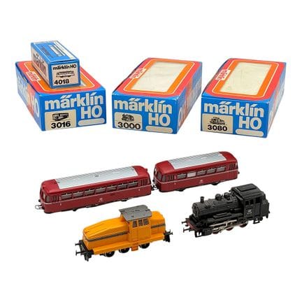 Group of Märklin H0 3000, 3016, 3080 and 4018 with