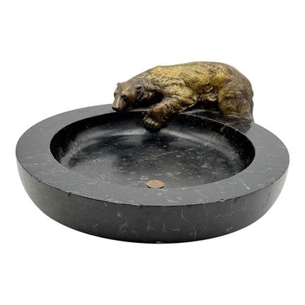 Card tray with polar bear, bronze, patinated, roun