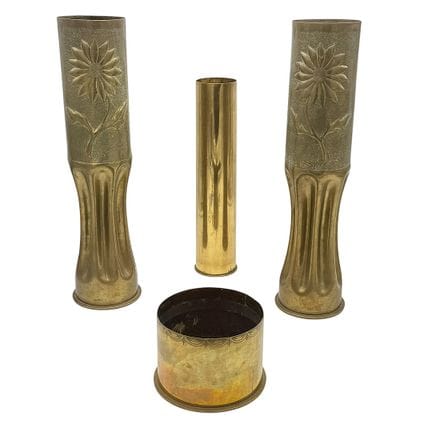 Quattro oggetti di “trench art” realizzati con bos