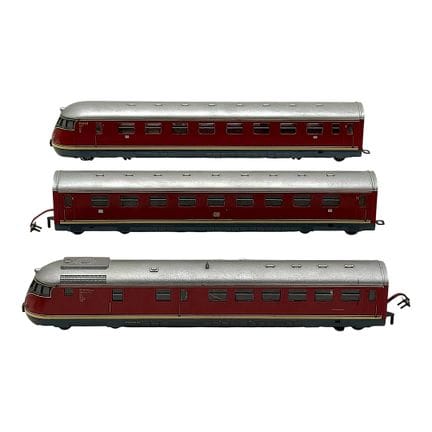 Trix Express VT 08 three-part diesel railcar of th