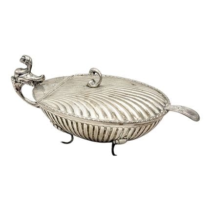 Shell-shaped serving dish, 800 silver, mythical cr