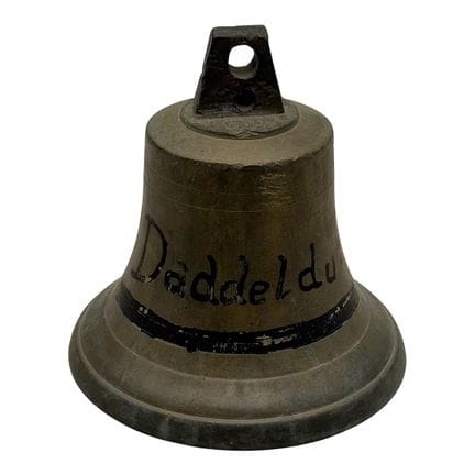 Campana in ottone con iscrizione manoscritta “Dadd