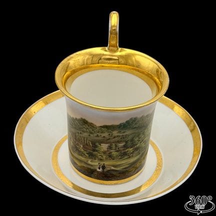 Tazza Biedermeier con dipinto di paesaggio e ricch