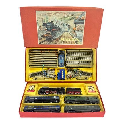 Märklin H0 train set 3207 with streamlined steam l