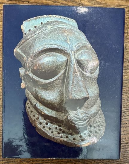 NOLL (Colette), Hrsg. 

Afrikanische Skulpturen in