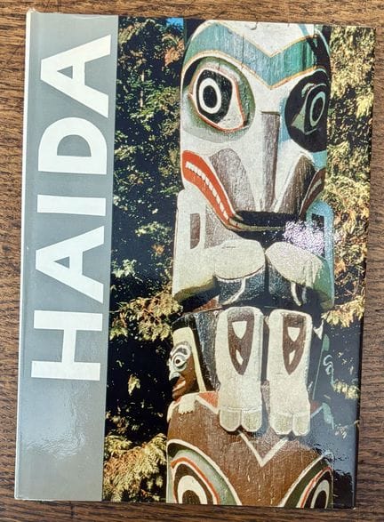SCHULZ (Valerie-Vera)
 
Haida. Bella Coola. Tótems