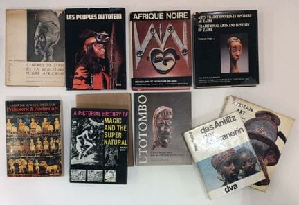 AFRICAN ART 
24-volume set:
-Alfredo and Angelo Ca