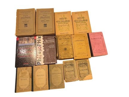 PHILOSOPHIE
Ensemble de livres de philosophie
dont