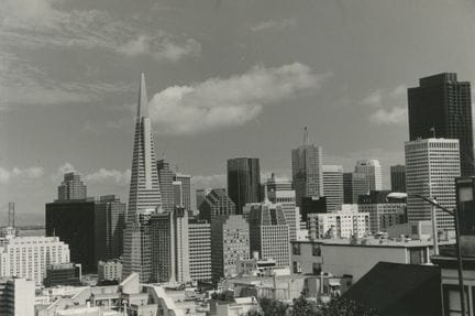 San Francisco 
Vue des buildings de la ville, c. 1