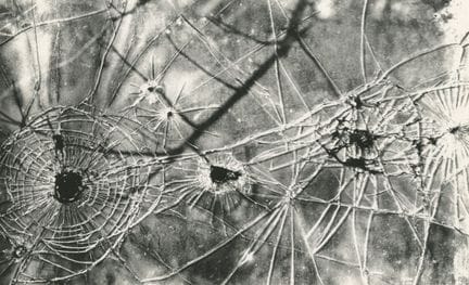 Viviane SAVAGE (XX)
"Pattern II," bullet hole, U.S