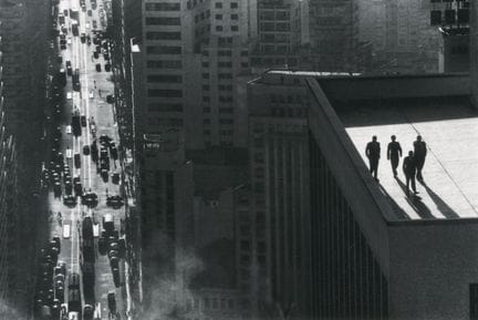 René BURRI (1933–2014) 
"Men on the Rooftop," São 