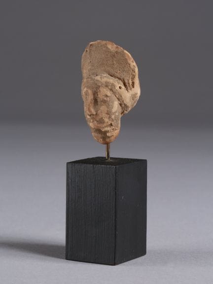 Griechischer Kopf
Mit Sockel / with base
Terrakott