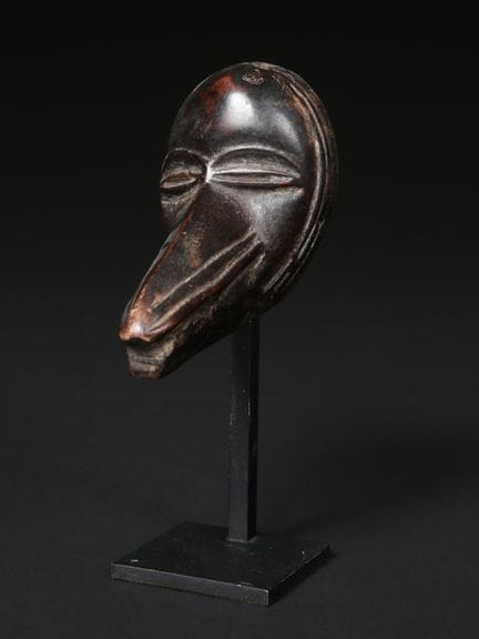 Zoomorphic miniature mask, "lougo"
Kpelle. Liberia