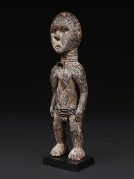 Standing female figure
Toma. Guinea / Liberia
With