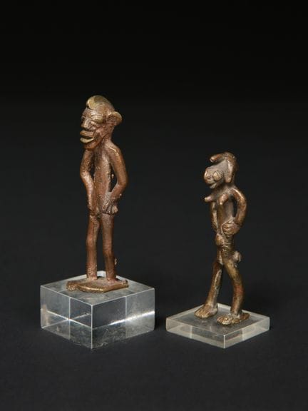 2 miniature figures, "tugubele"
Senufo. Ivory Coas