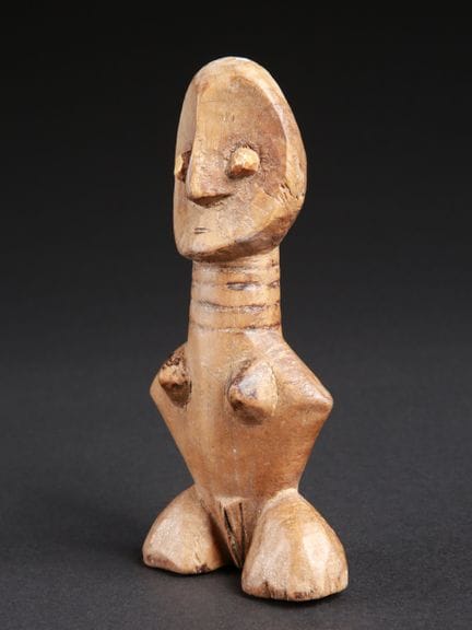 Figurine miniature
Lega. RD Congo
Sans socle / wit