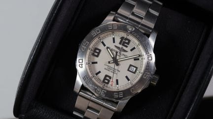 Breitling Colt Ref. A74387 con caja y documentació