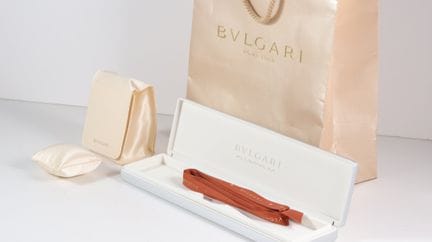 Bulgari Uhrenetui aus Aluminium und Reisetasche Bu