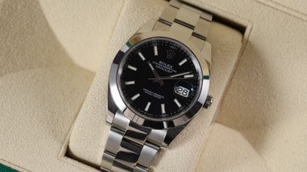 Rolex Datejust 41 Ref. 126300 con caja y documenta